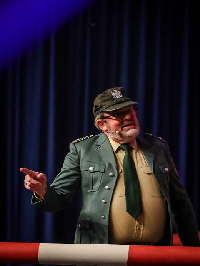 Horch e'mol Du Forschschenkelfresser